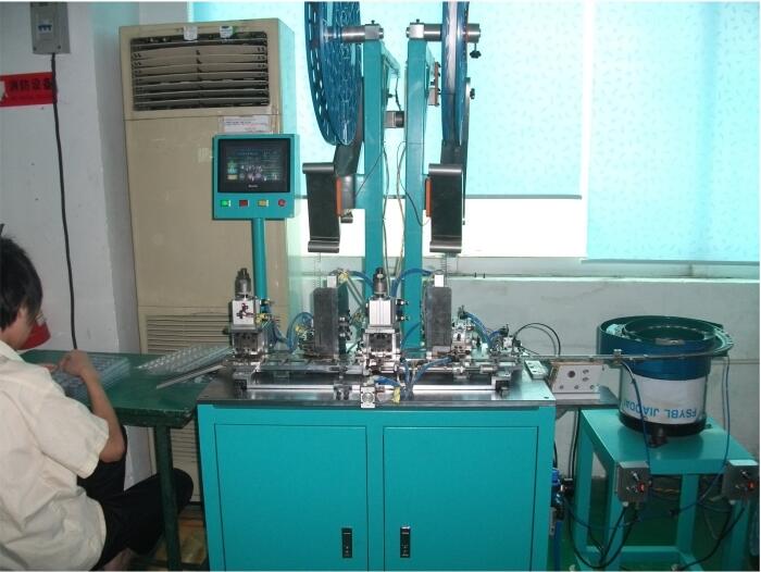 PU件自動(dòng)裝配機(jī)