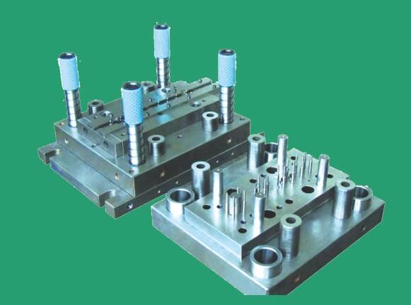 小卡芯片沖切模